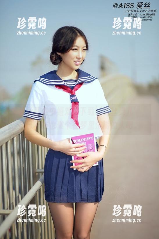 在爱丝图库中嬉戏，下载‘美丝灵儿’，自己不妨也做个在梦里漫游的人吧。