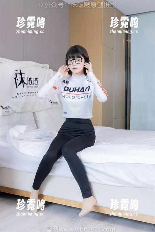 BoBoSocks袜啵啵 - 稚予的灰丝大腿袜：每一张照片都暗藏“骚气”！想看吗？