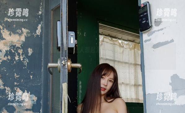 Seoyool(서율)的新泳装让人想起海滩的味道，原图和更新都来啦！