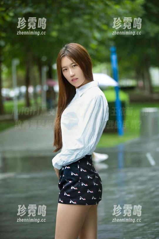 TuiGirl推女郎 - 不要小看了王依萌，豹纹高清壁纸的威力，谁敢动我的手机？