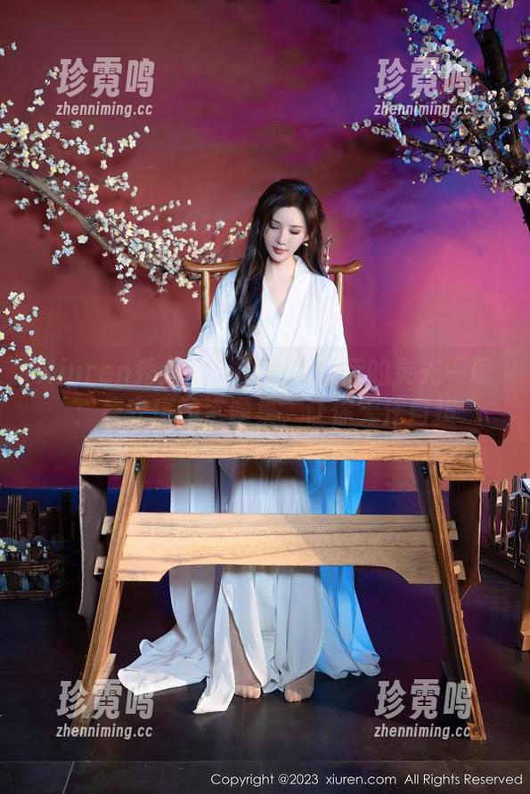 Xiuren秀人网 - 空姐下班后的灵光一现：唐安琪的资源集，让你无法自拔