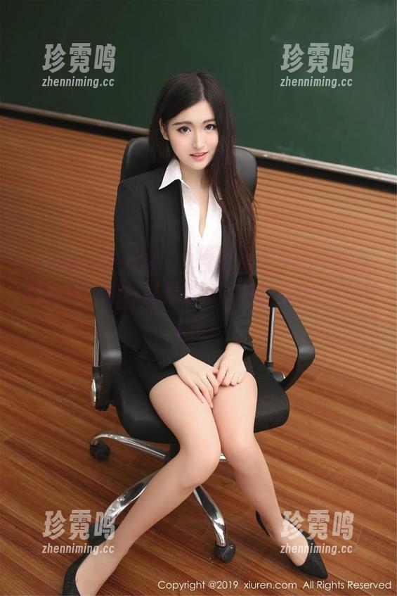Xiuren秀人网-夏诗雯Sally Xiuren秀人网 - 日常穿搭太乏味?夏诗雯Sally的白衬衫写真图包拯救你无聊的衣柜!