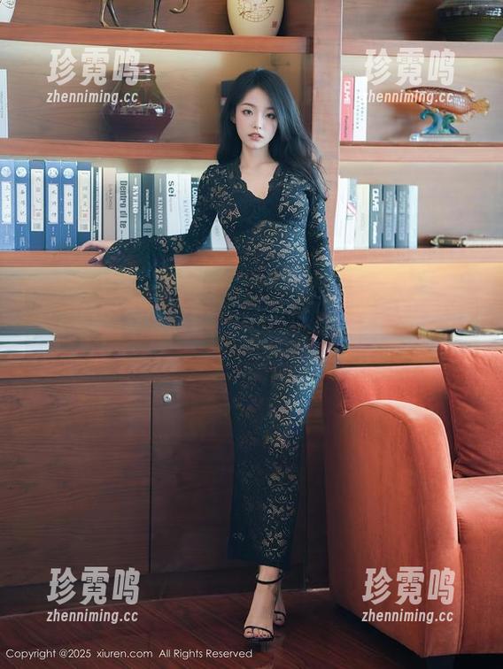 Xiuren秀人网-蛋蛋宝 Xiuren秀人网 - 睁大眼睛看,蛋蛋宝泳池的真材实料原图和资源