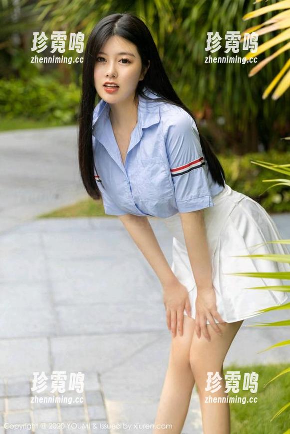 YouMi尤蜜荟 - 周妍希的连衣裙写真集，精选每个角度，我这目光好似被魔法吸引。