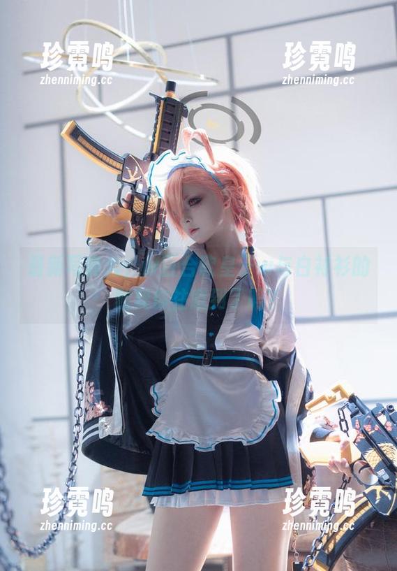 w百合欧皇子w 最新写真秀,w百合欧皇子w与白衬衫的默契你注意到了吗?