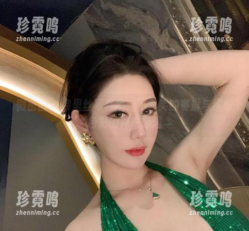 不爱笑的赛琳 微密圈 - 裤里丝写真集:不爱笑的赛琳与缤纷色彩的神奇际遇