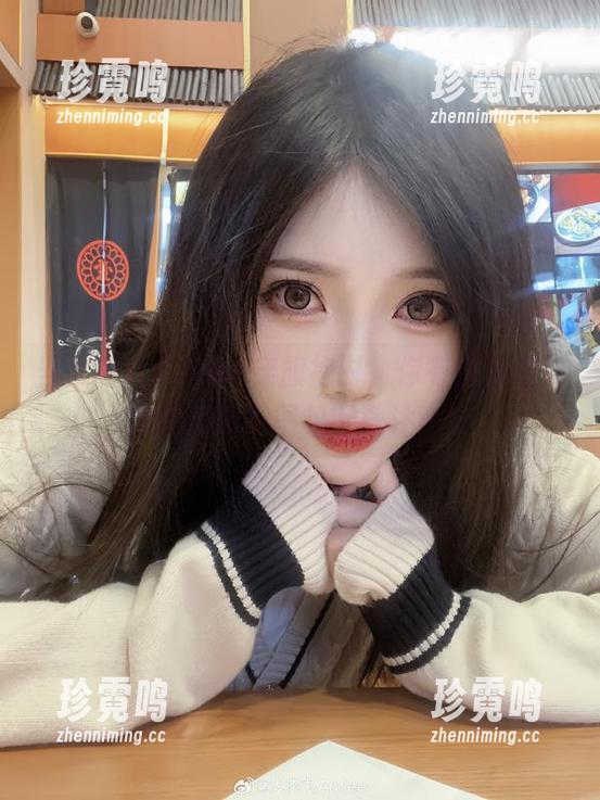 当大肉丸Amiee穿旗袍时，你有没有看到她的灵魂？图包下载注意！