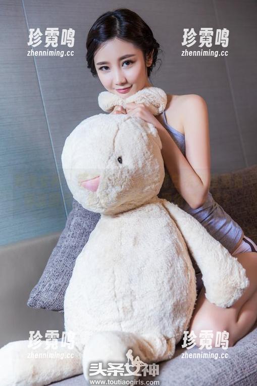 头条女神 - 等等！coco的纯白系列里藏着哪张图片，处理出来的资源值得一看？
