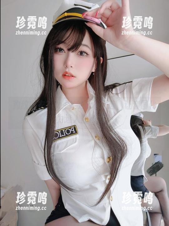 豹纹内衣？女主K的cos之选，让套图化为迷人的射线！