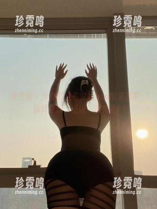 微密圈 - 少女游走在安妮yoo的美图中，新鲜更新，值得一探究竟！