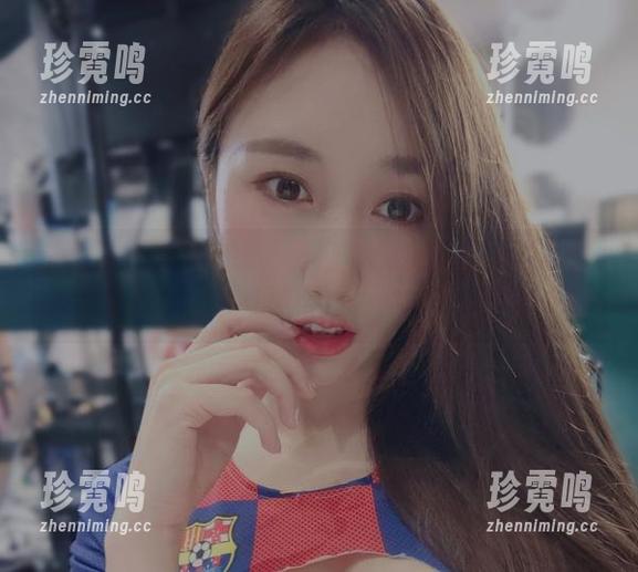 微密圈 - 套图更新！小玉吃果冻的清纯脸蛋让巨无霸暗自神伤，心中不平衡啊