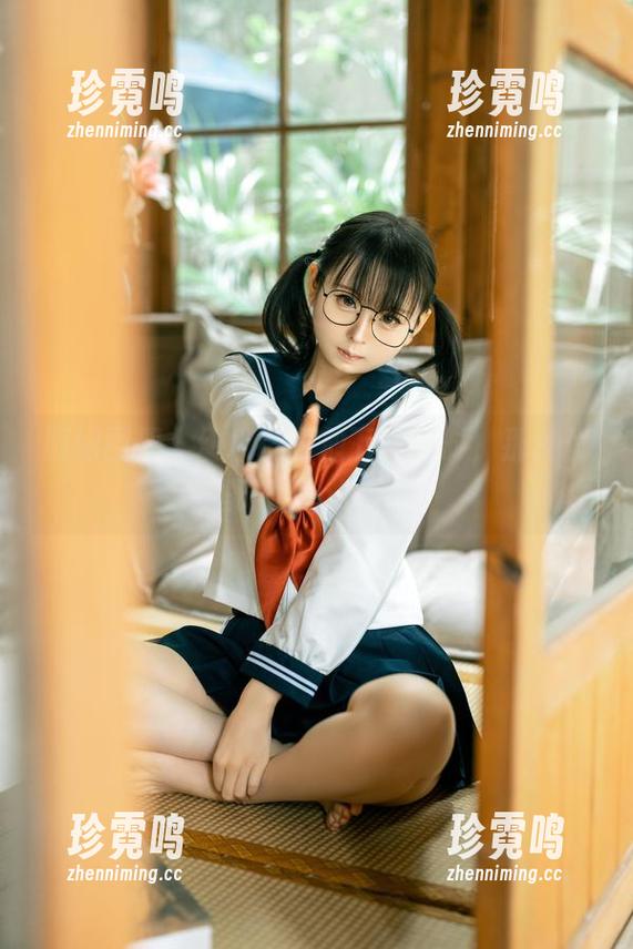 幼水铃衣 厨娘图册:幼水铃衣放下菜刀时,那种优雅谁能hold住?