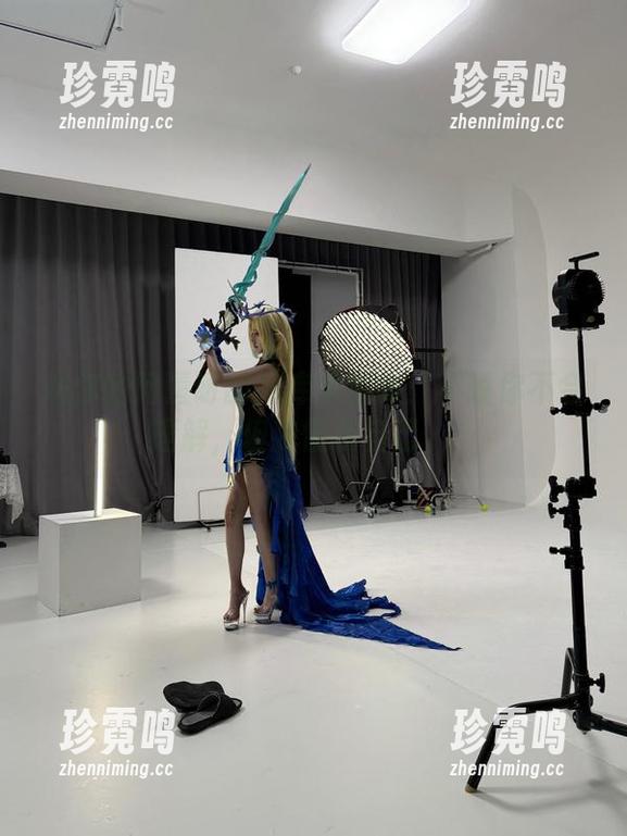是你的阿薰呀的死库水图集：不说你不会理解，但我懂我自己……