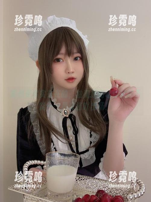是依酱吖 福利是实实在在的,油亮原图让你欲罢不能——是依酱吖出场!