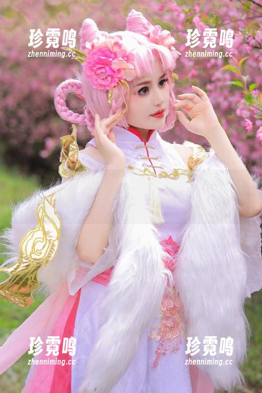 桃暖酱和她的制服，高清到让我想说“你对我下手了”，真是欲罢不能。