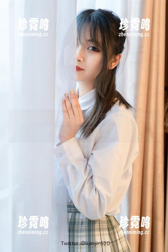 梨瑾瑾的可爱cos图集，连你家小狗都嫉妒她的“萌乐城堡”！