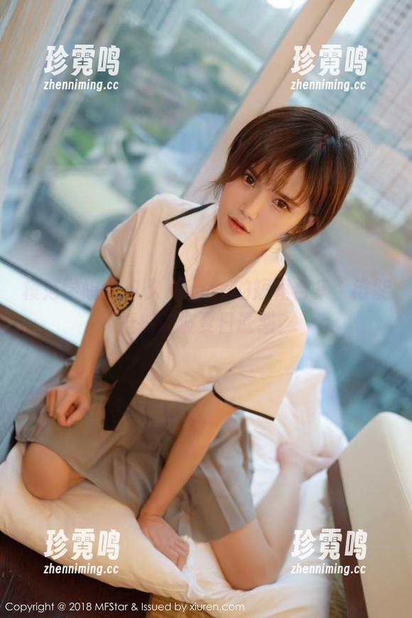模范学院 - 久久Aimee的短裙合集，谁能抵挡这波夏日诱惑？