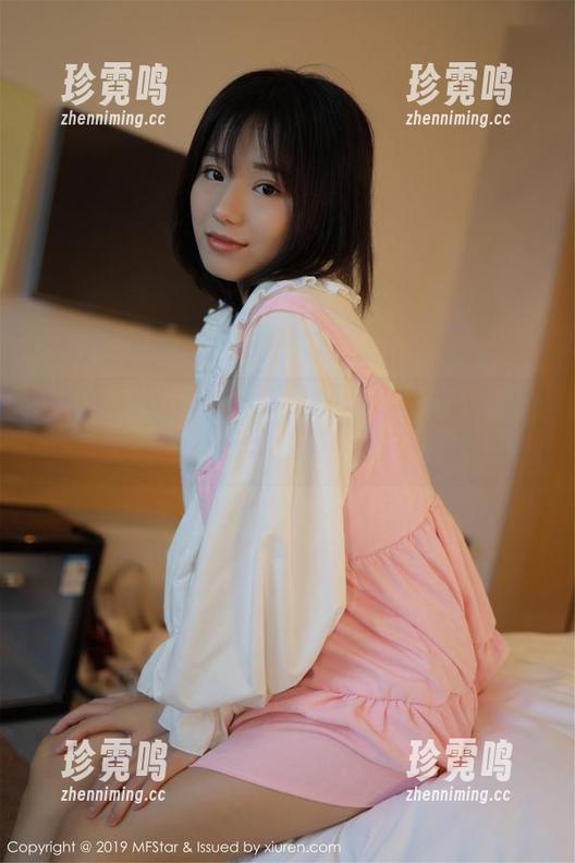 模范学院 - 关于月音瞳和礼服，反转无数次的资源体验