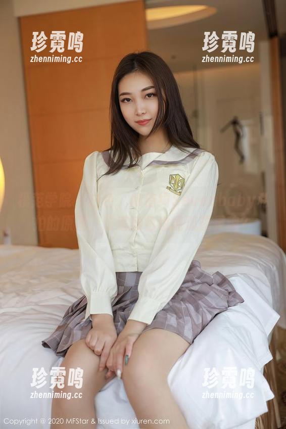 模范学院 - 白色，柳侑绮Sevenbaby私拍的原图，难道颜色也能流露灵魂？