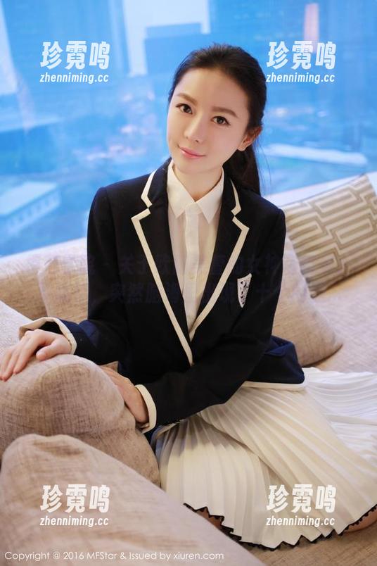 模范学院 - 关于欧阳美萱的女神写真集：下载后，突然脑海里出现了十个问题...