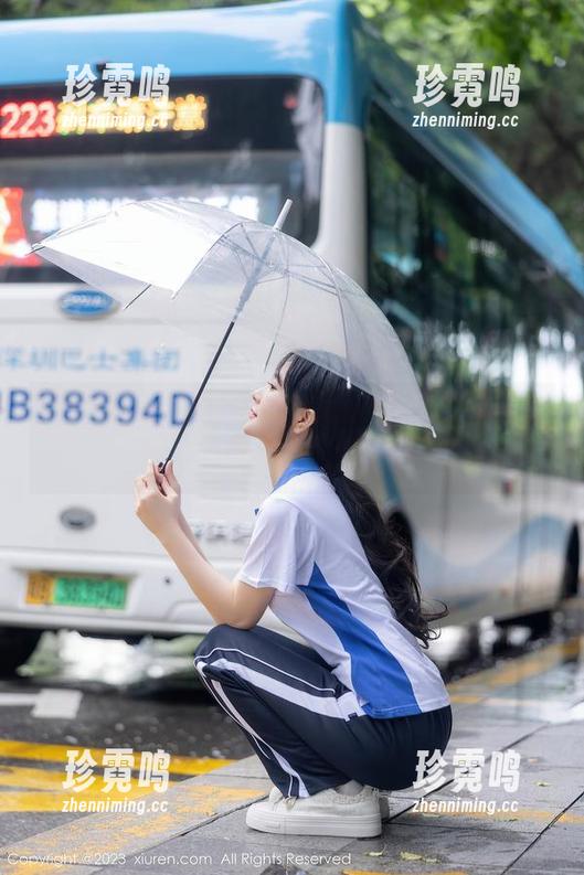 秀人网-Carol周妍希 秀人网 - 呼唤少女心的Carol周妍希私房图包,想要全包带回家?