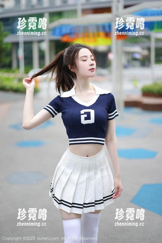 秀人网 - 一波柔软的毛衣，奈汐酱nice私拍合集火速点亮了我的冬季妆！