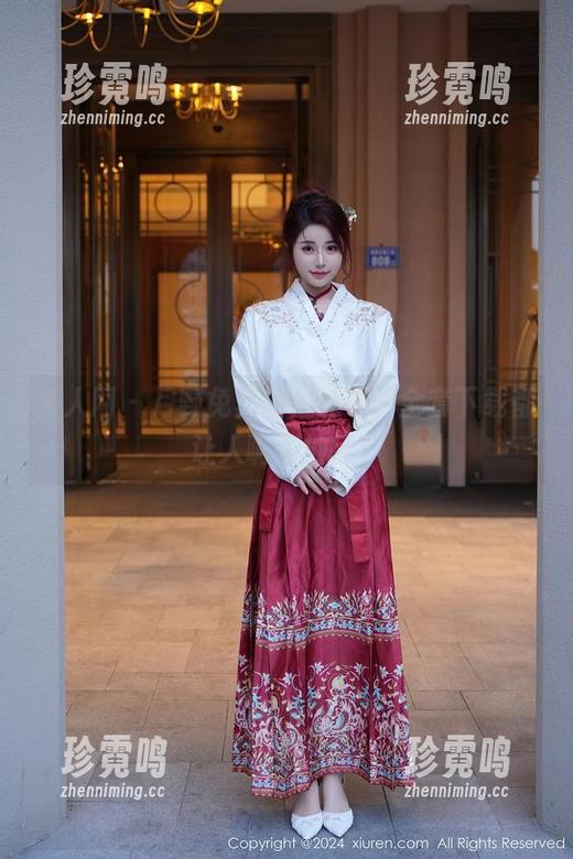 秀人网-月野兔美妞 秀人网 - 月野兔美妞,连衣裙全套下载都让人嘴角抽搐?