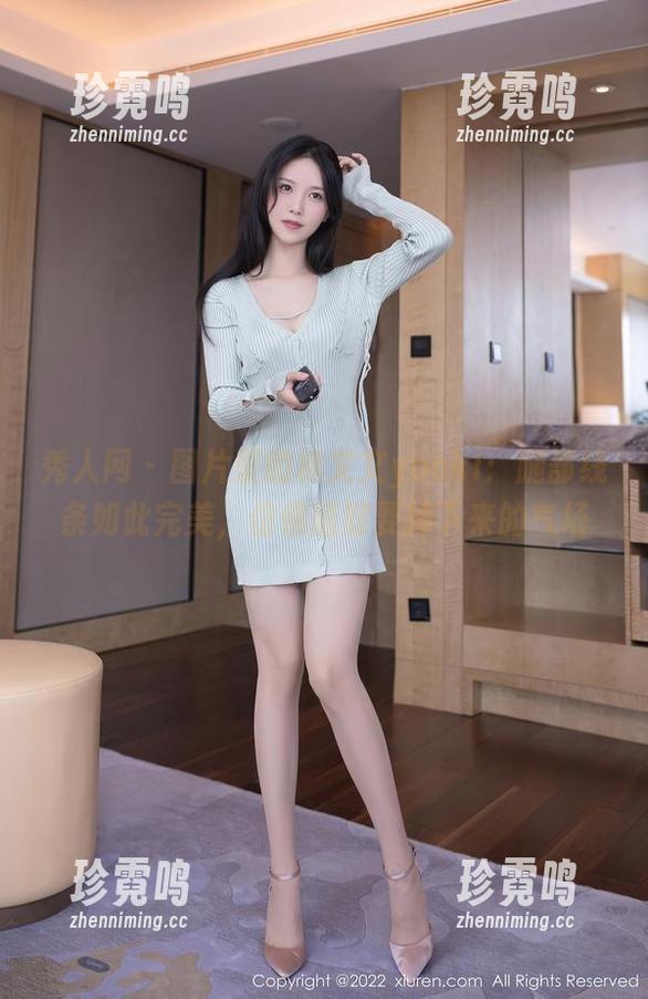 秀人网-林文文yooki 秀人网 - 图片里的林文文yooki:腿部线条如此完美,仿佛随时要掉下来的气场
