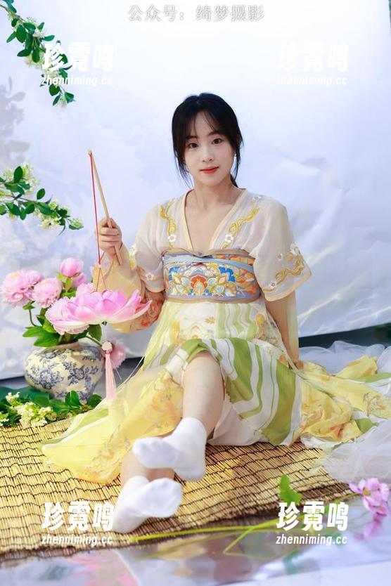 绮梦摄影 - 点开阿悦的剧情，居然发现自己已被这组图片“观赏”了半小时！