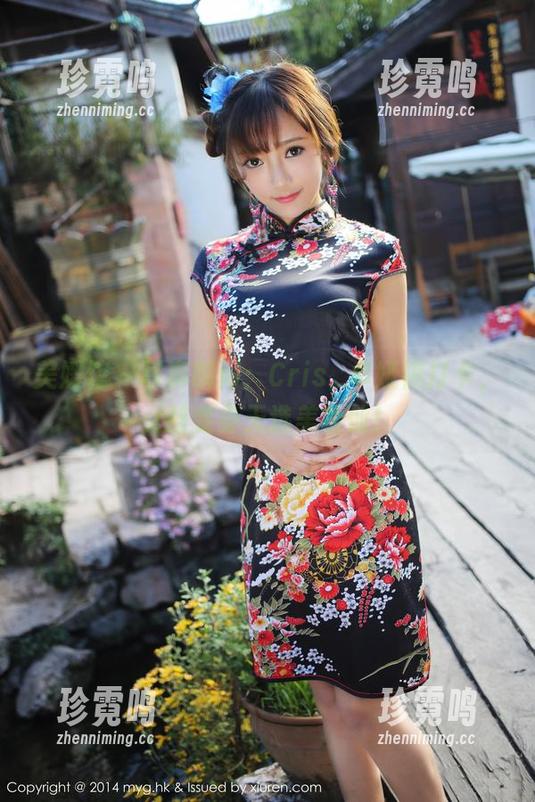 美媛馆 - 写真瞬间：Cris_卓娅祺打卡，女孩变身天选美妆仙！