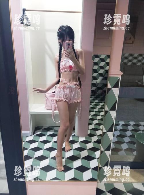 没见过这么美的白丝，萌芽儿o0的图片你一定得下载！