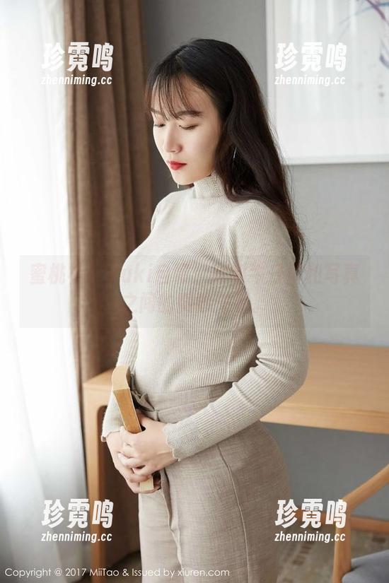 蜜桃社 - Suki自曝：定制牛仔裤和写真之间的微妙关系。