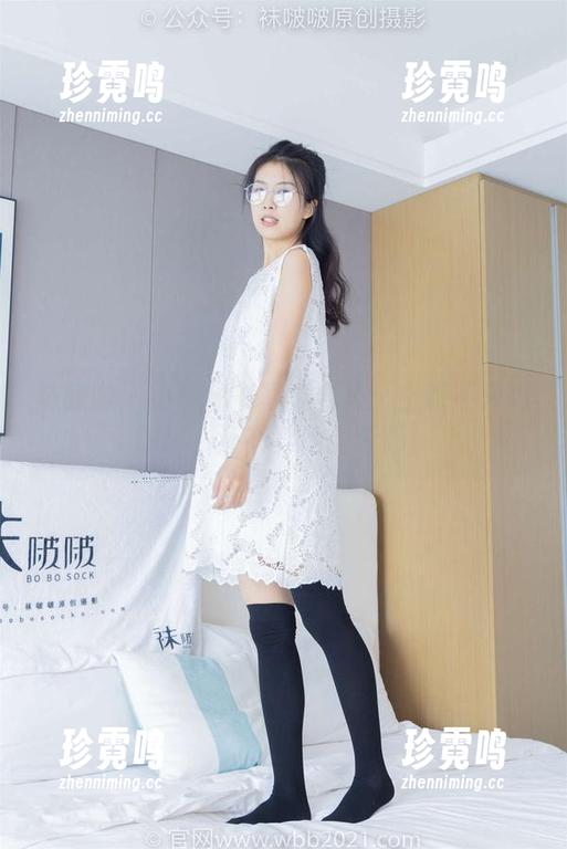 袜啵啵 - 小淳秘书写真合集：上班不只喝咖啡，还有其他的赶脚！