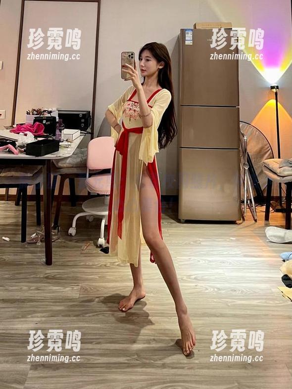 黎允熙 微密圈 - 黎允熙:免费校园照片,快来小心心集合!